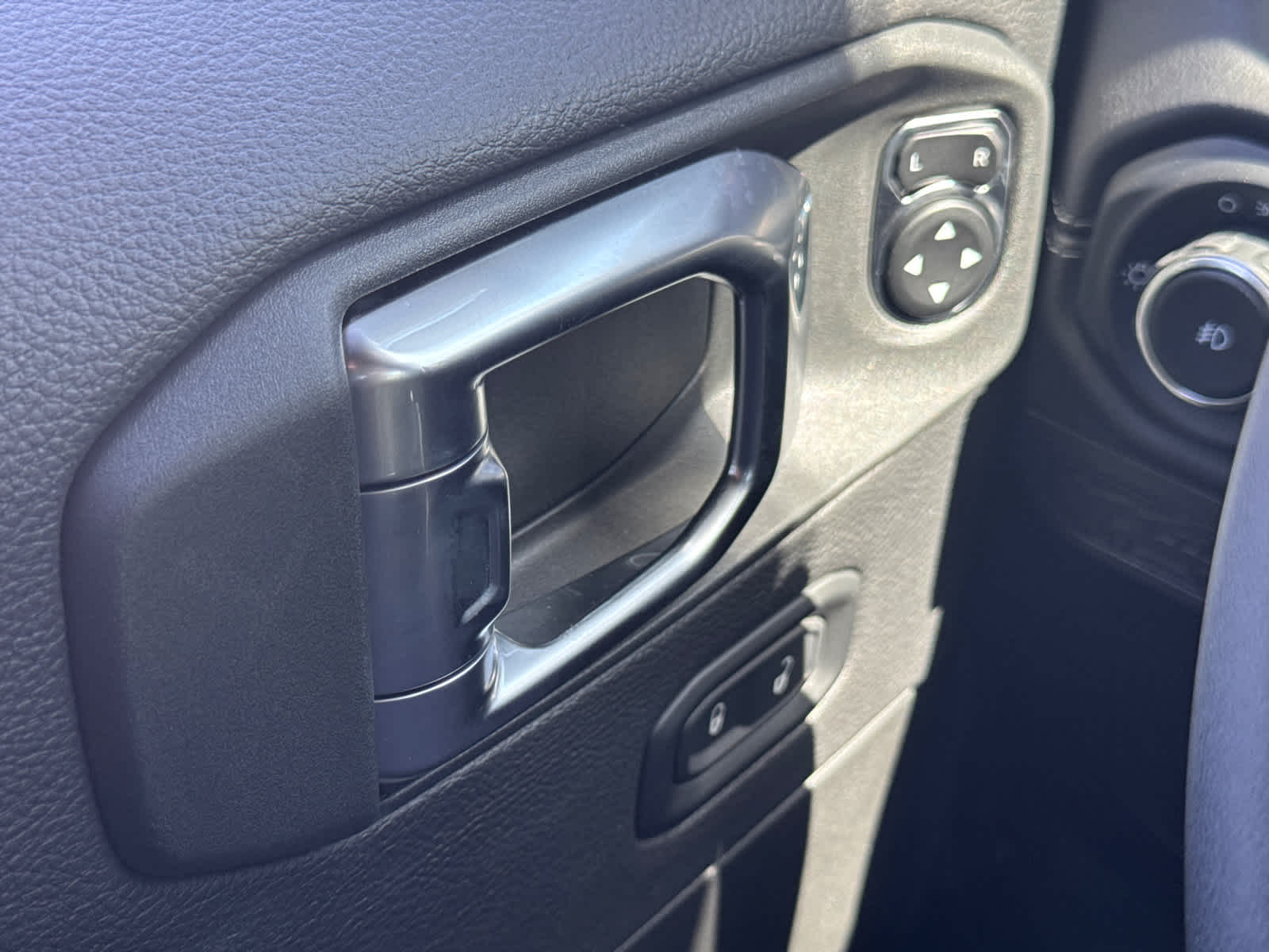new 2025 Jeep Wrangler car, priced at $48,599
