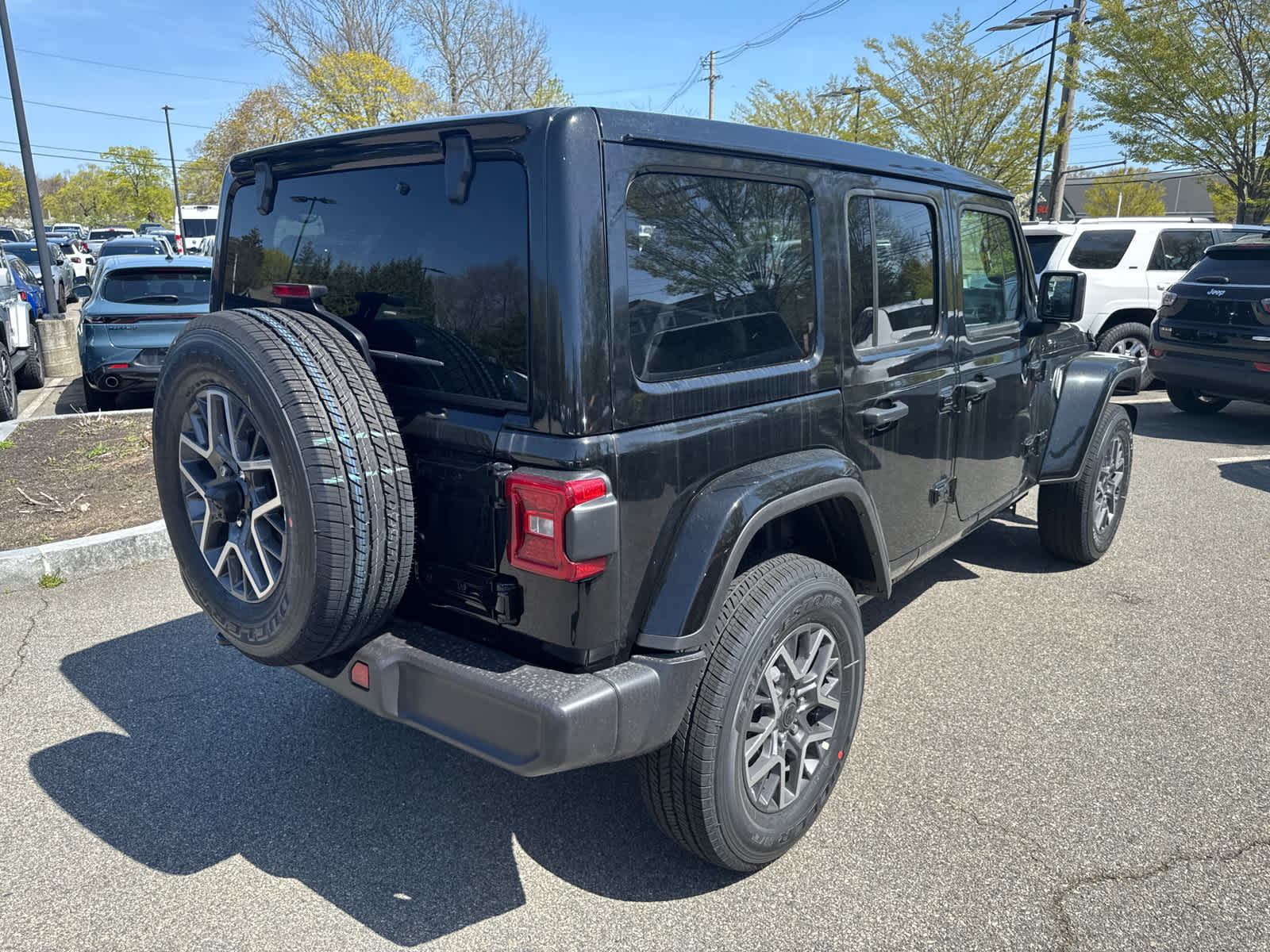 new 2025 Jeep Wrangler car, priced at $48,599