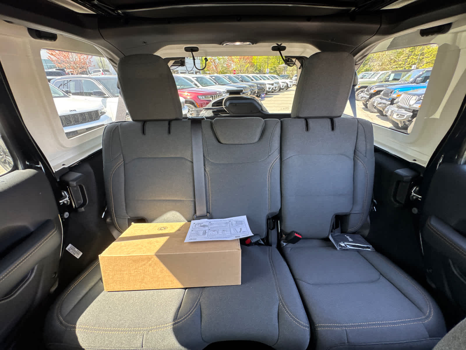 new 2025 Jeep Wrangler car, priced at $48,599