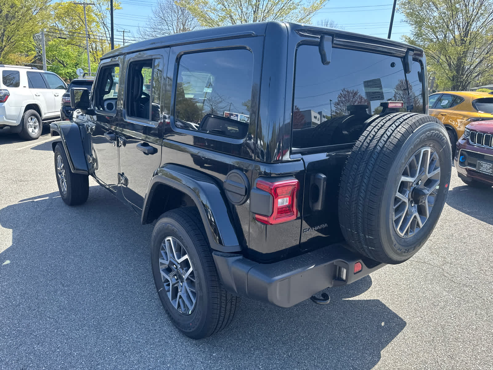 new 2025 Jeep Wrangler car, priced at $48,599