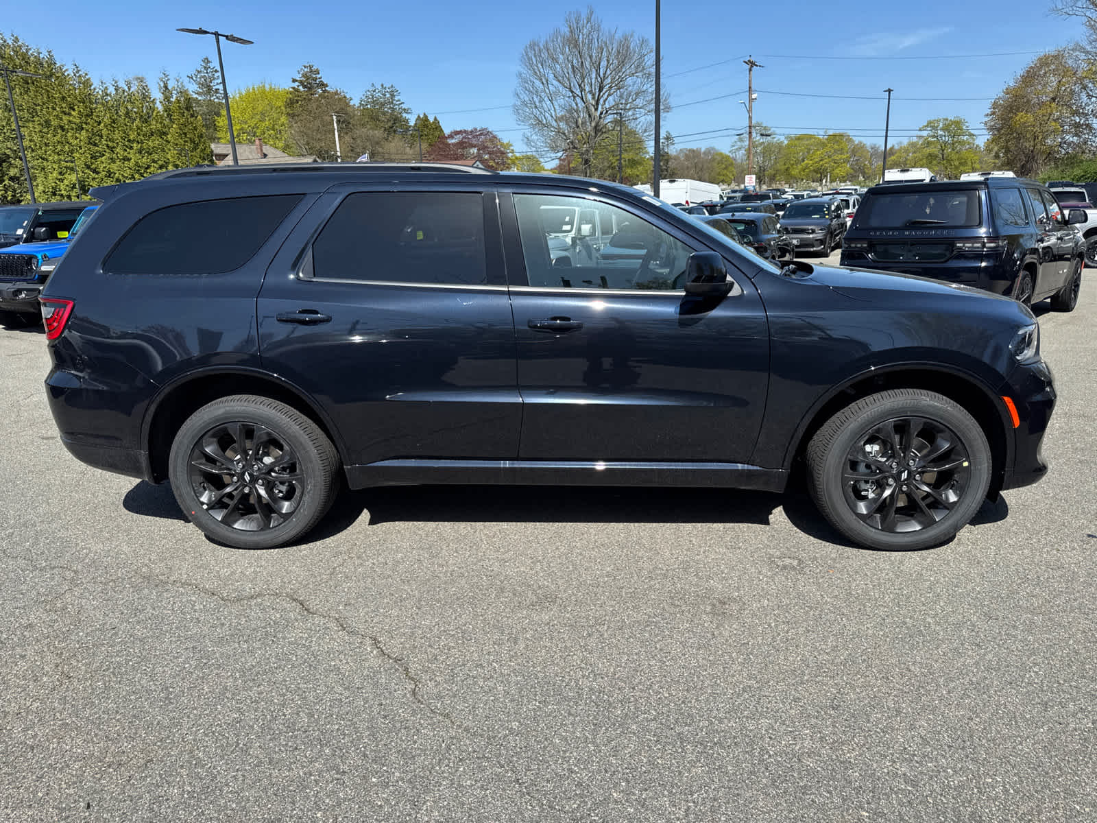 new 2025 Dodge Durango car, priced at $39,577