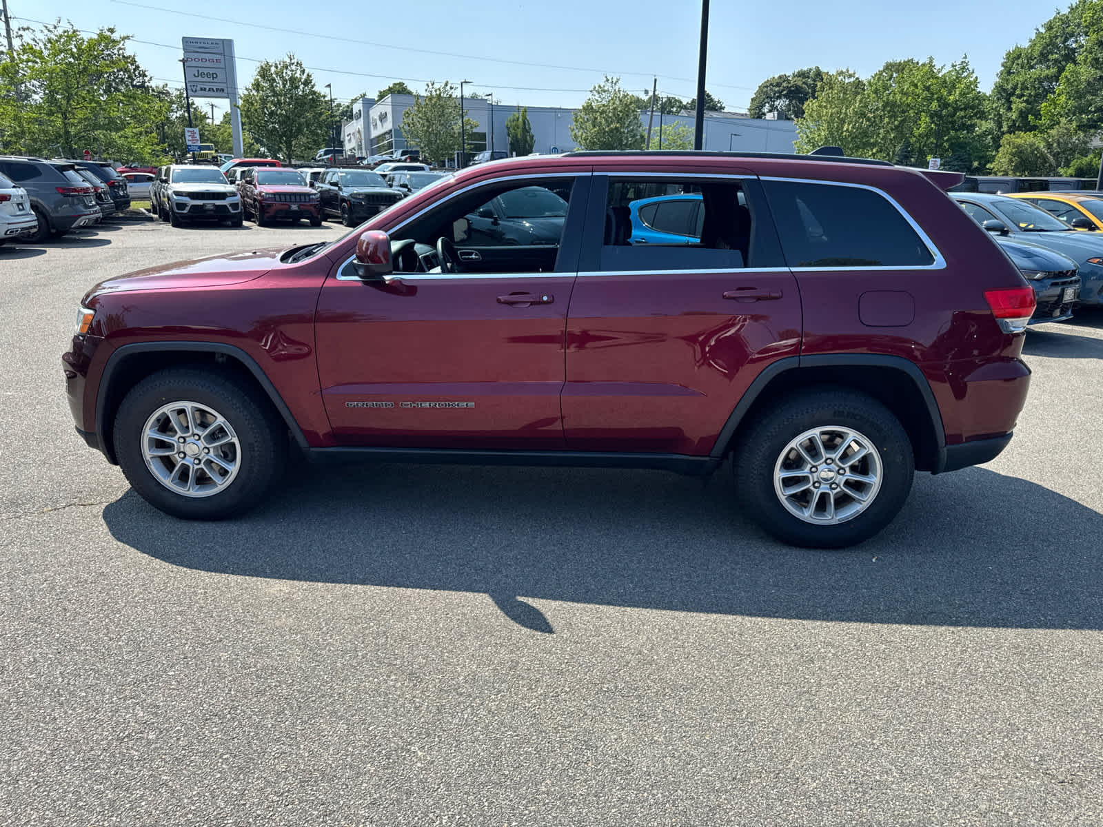 used 2018 Jeep Grand Cherokee car, priced at $16,200