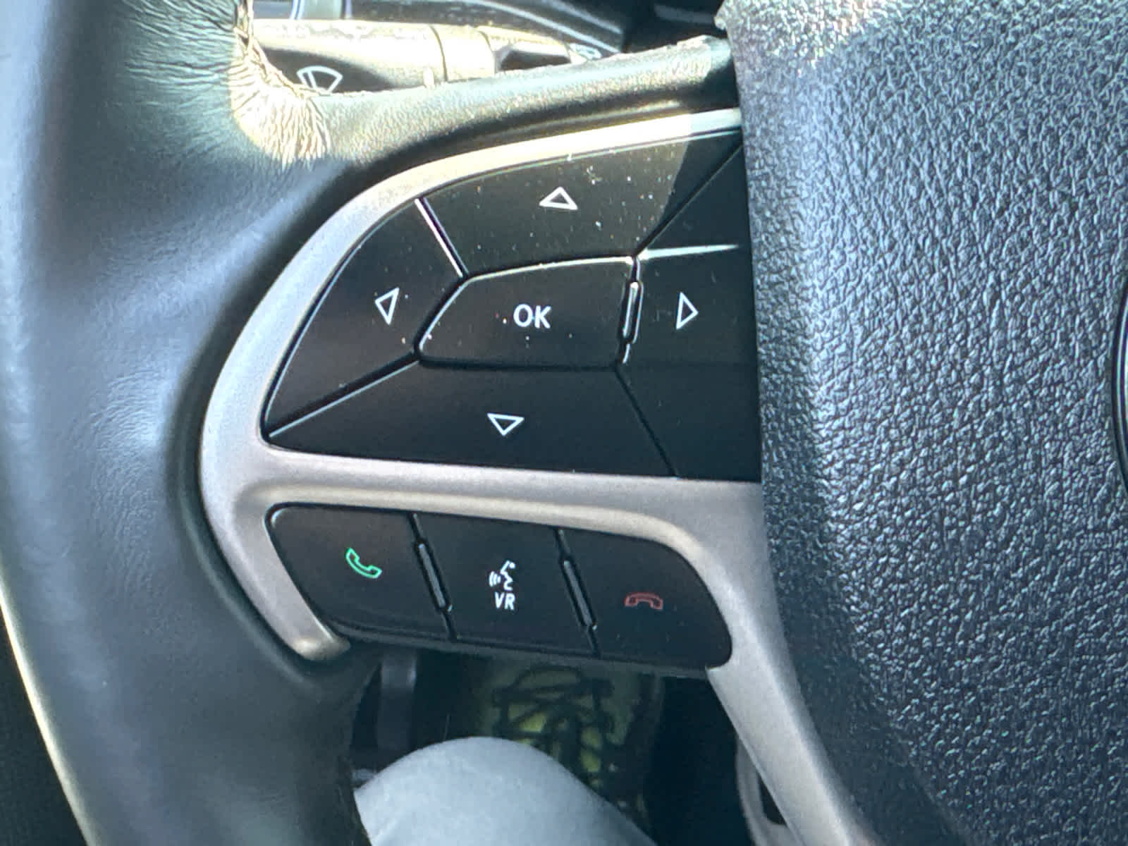 used 2018 Jeep Grand Cherokee car, priced at $16,200