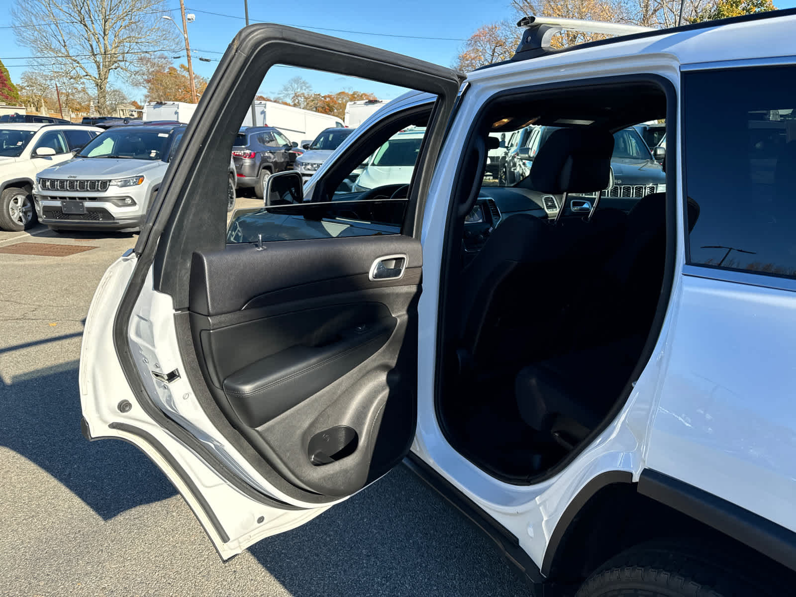 used 2018 Jeep Grand Cherokee car, priced at $18,900