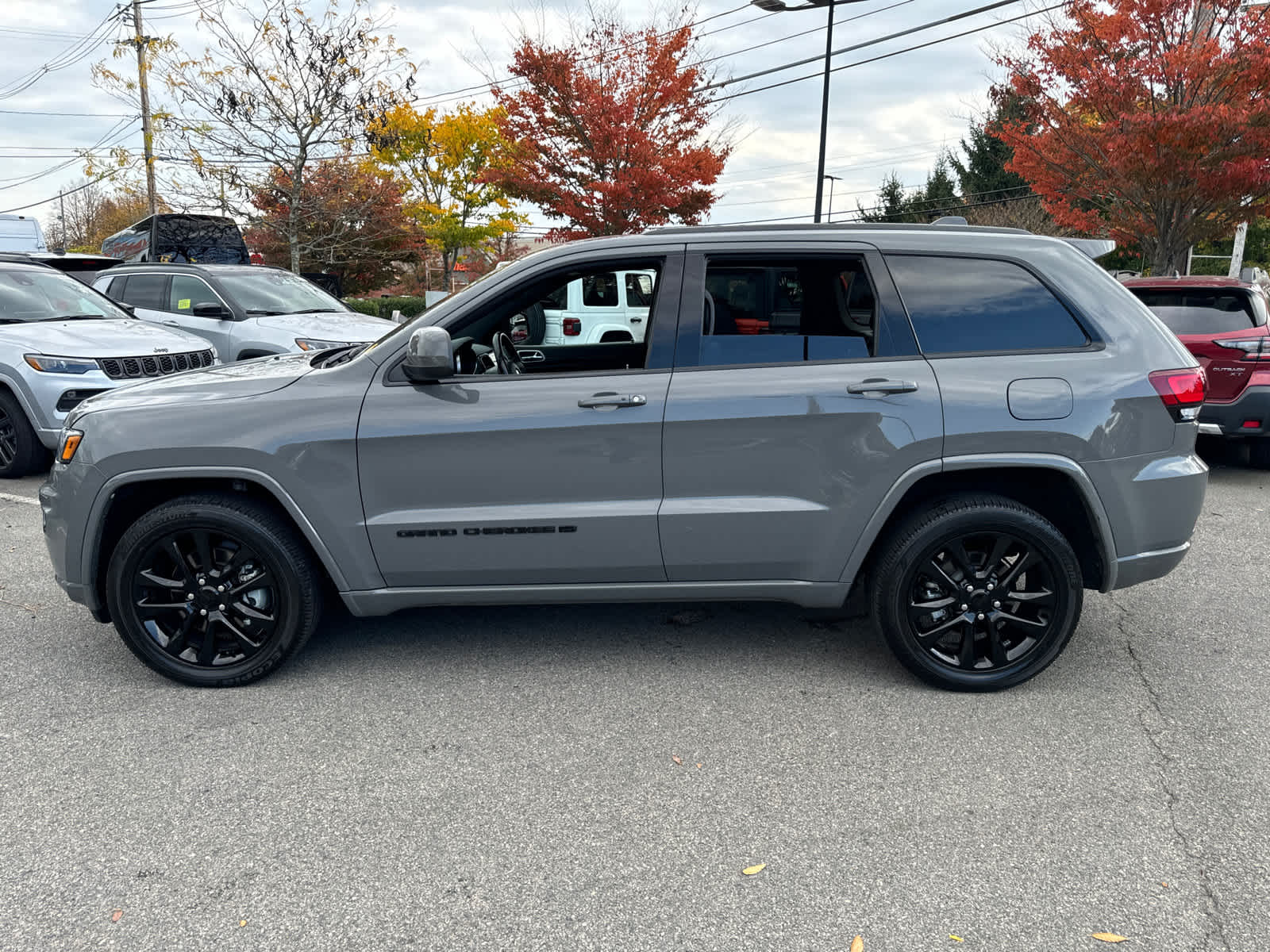 used 2022 Jeep Grand Cherokee WK car, priced at $31,900