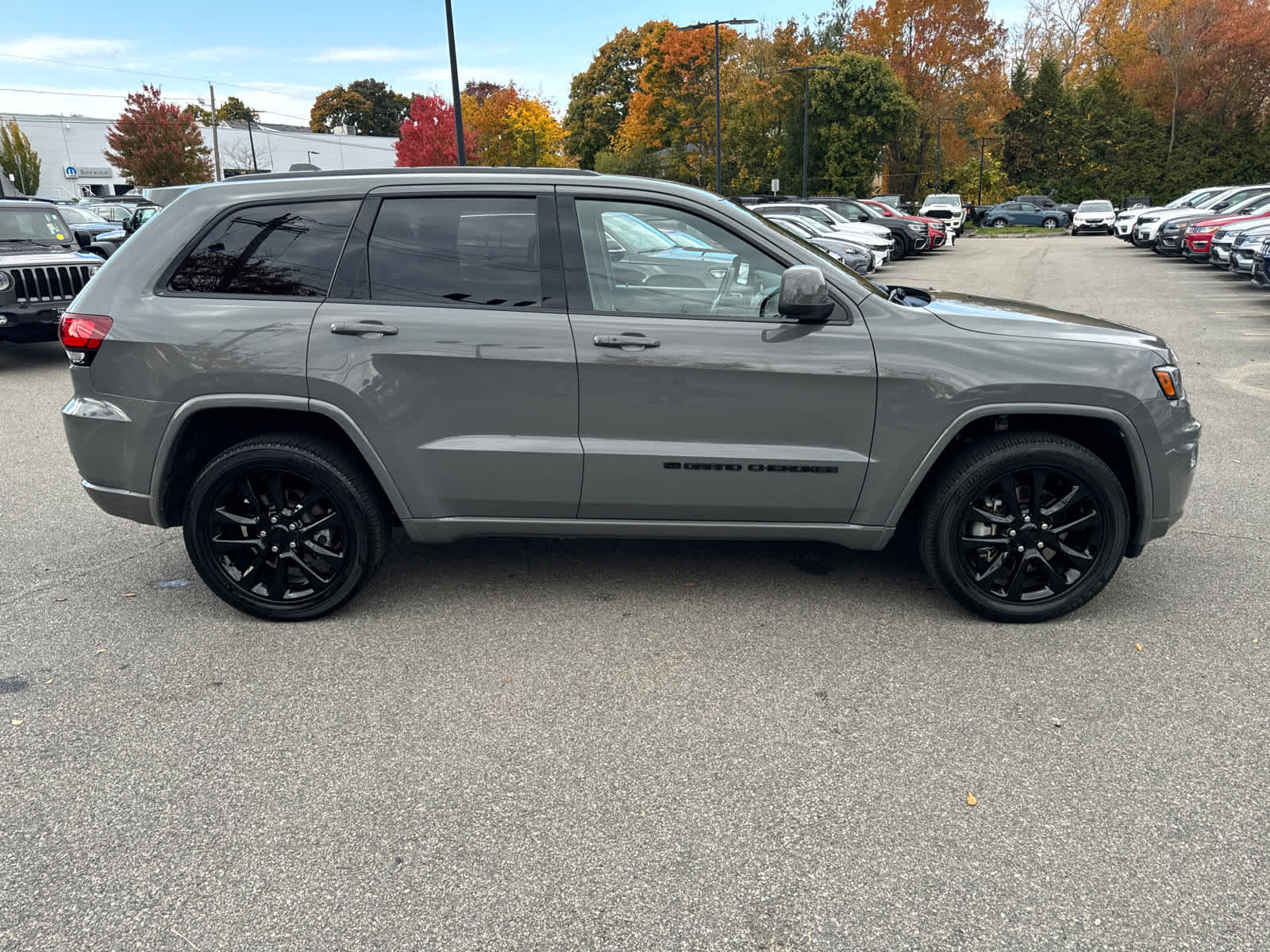 used 2022 Jeep Grand Cherokee WK car, priced at $31,900