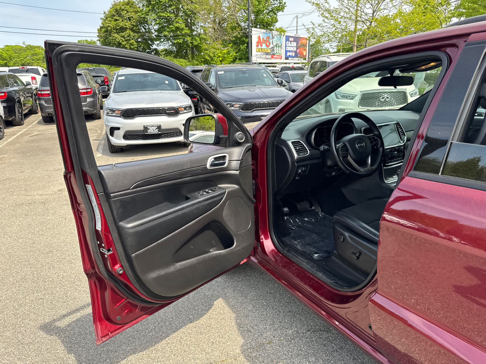 used 2021 Jeep Grand Cherokee car, priced at $26,900
