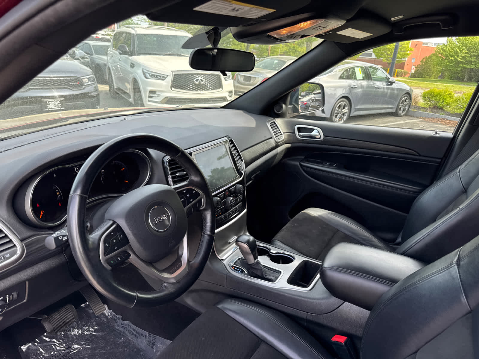 used 2021 Jeep Grand Cherokee car, priced at $26,900