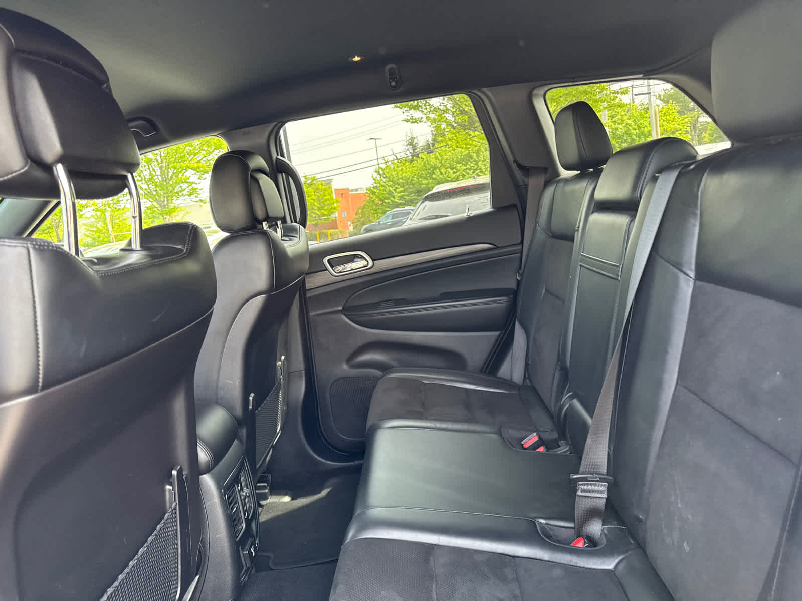 used 2021 Jeep Grand Cherokee car, priced at $26,900