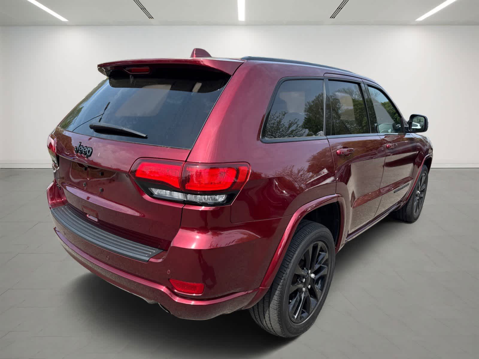 used 2021 Jeep Grand Cherokee car, priced at $26,900