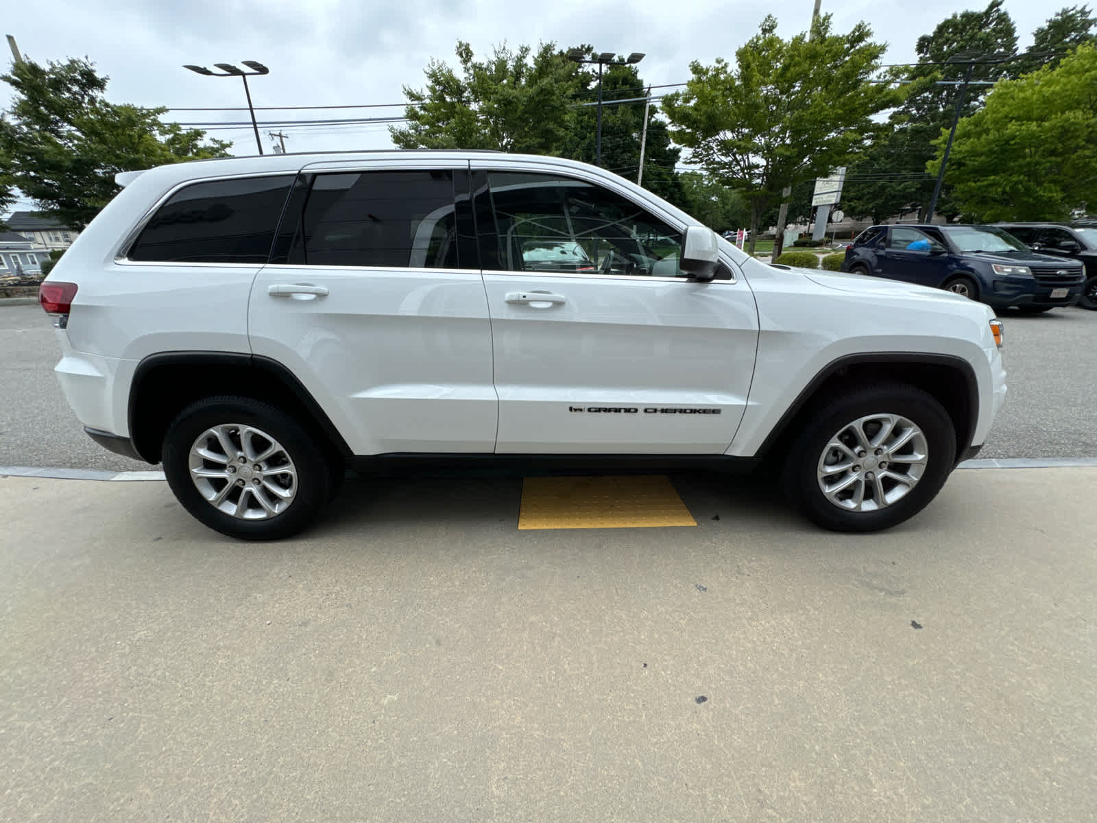 used 2022 Jeep Grand Cherokee WK car, priced at $25,900