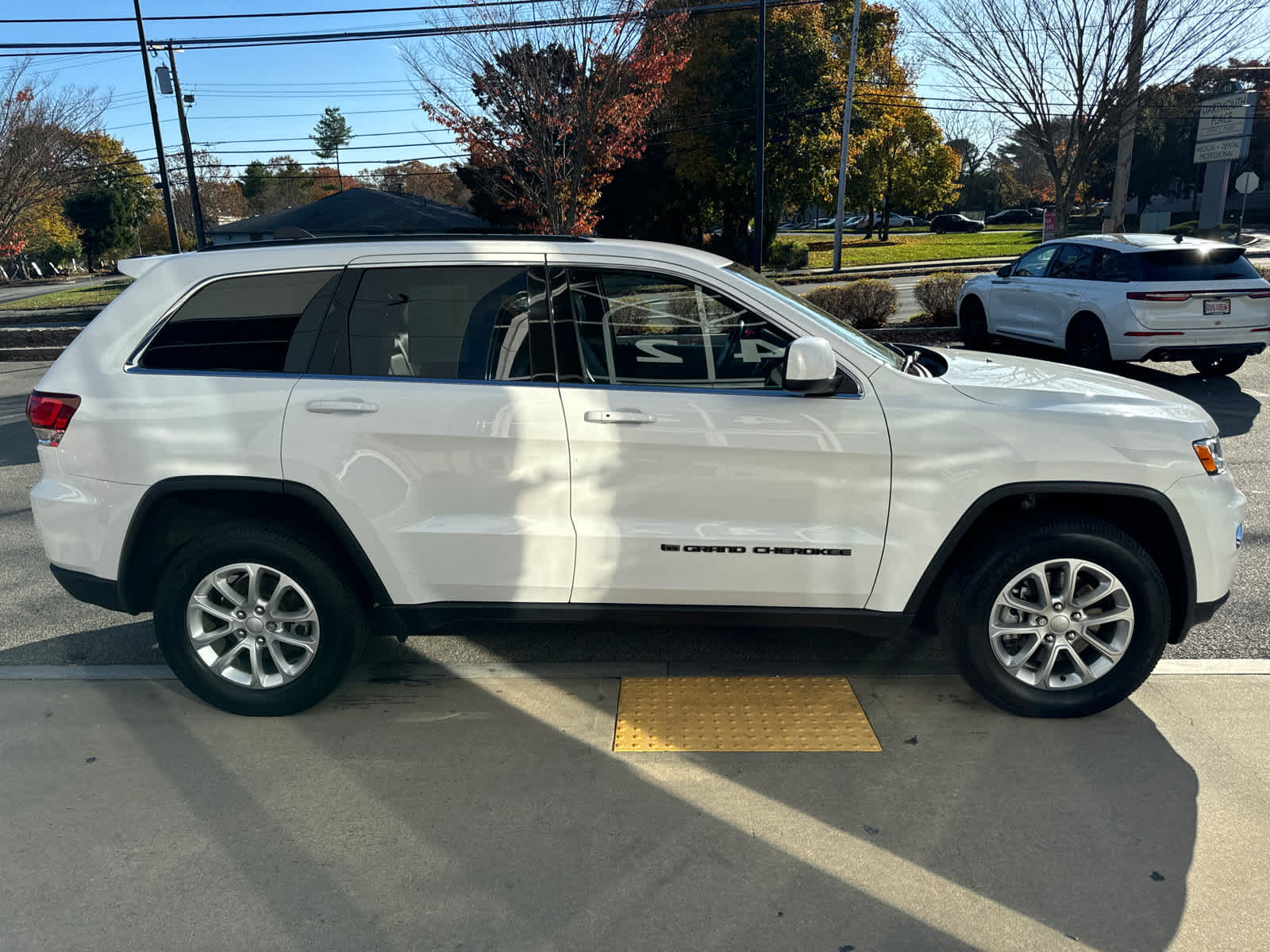 used 2022 Jeep Grand Cherokee WK car, priced at $27,500