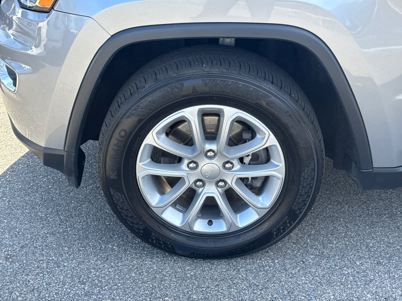 used 2021 Jeep Grand Cherokee car, priced at $20,999