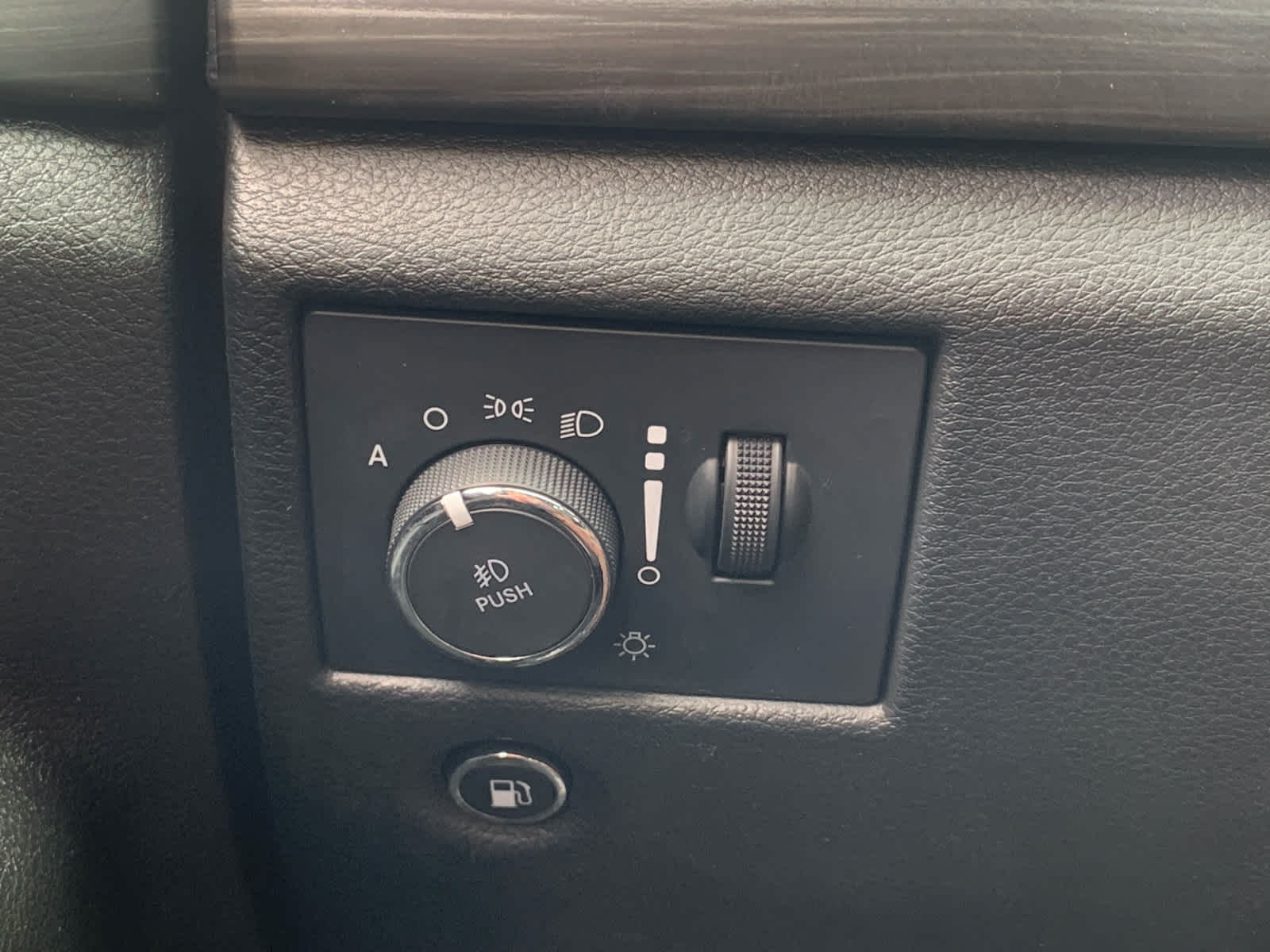 used 2022 Jeep Grand Cherokee WK car, priced at $29,975