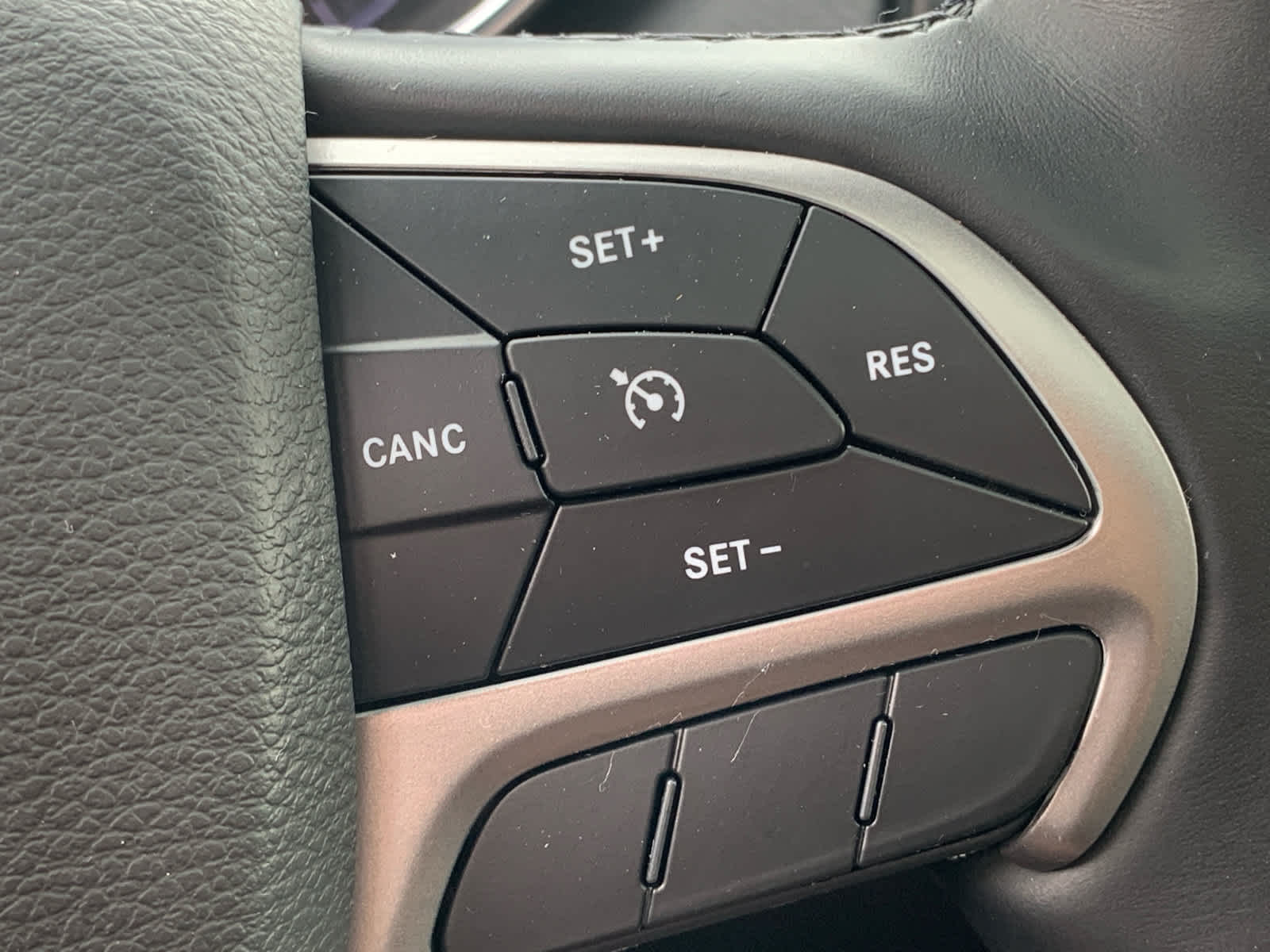 used 2022 Jeep Grand Cherokee WK car, priced at $29,975