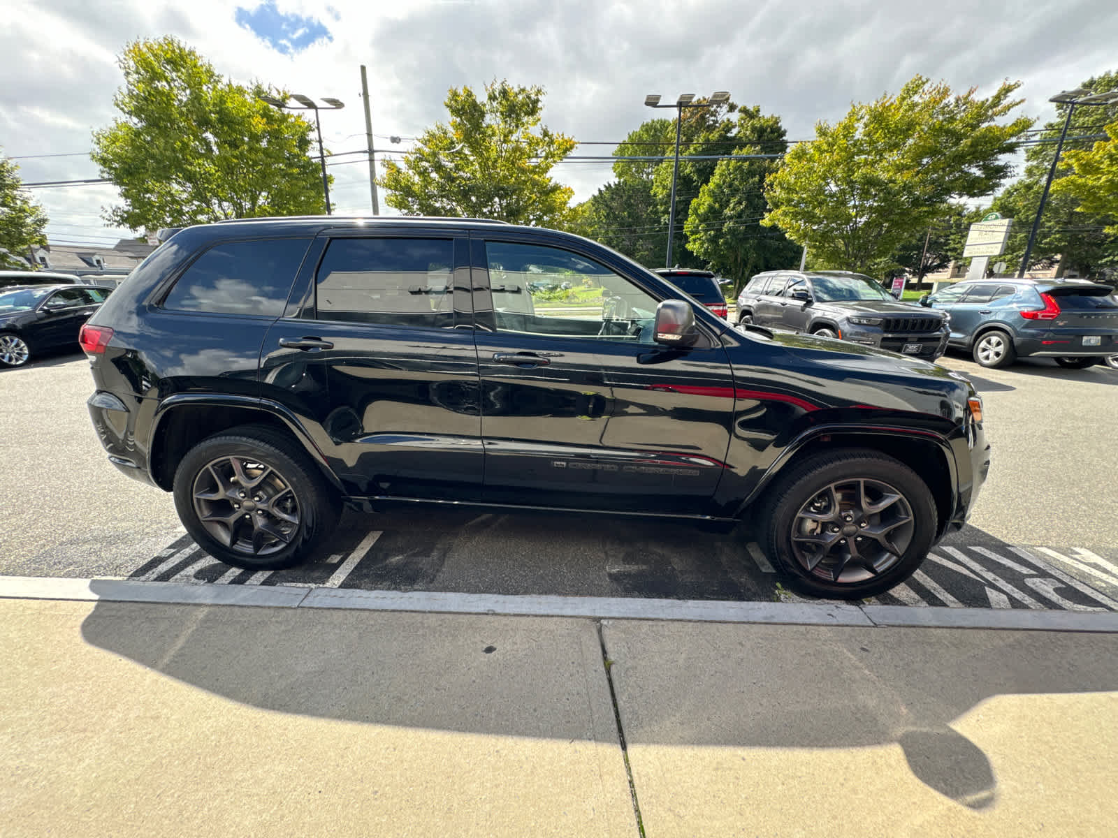 used 2021 Jeep Grand Cherokee car, priced at $30,800