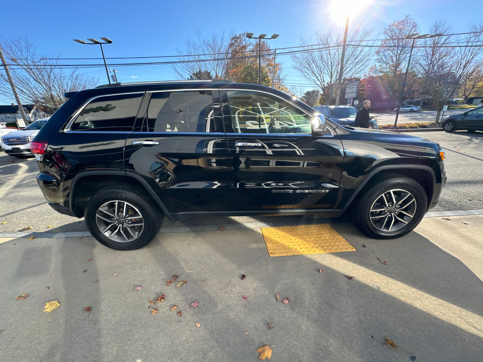 used 2020 Jeep Grand Cherokee car, priced at $23,895