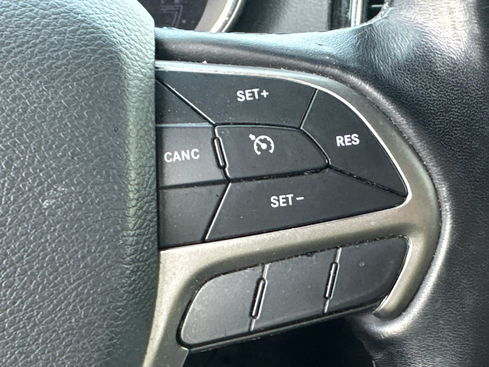 used 2021 Jeep Grand Cherokee car, priced at $21,900