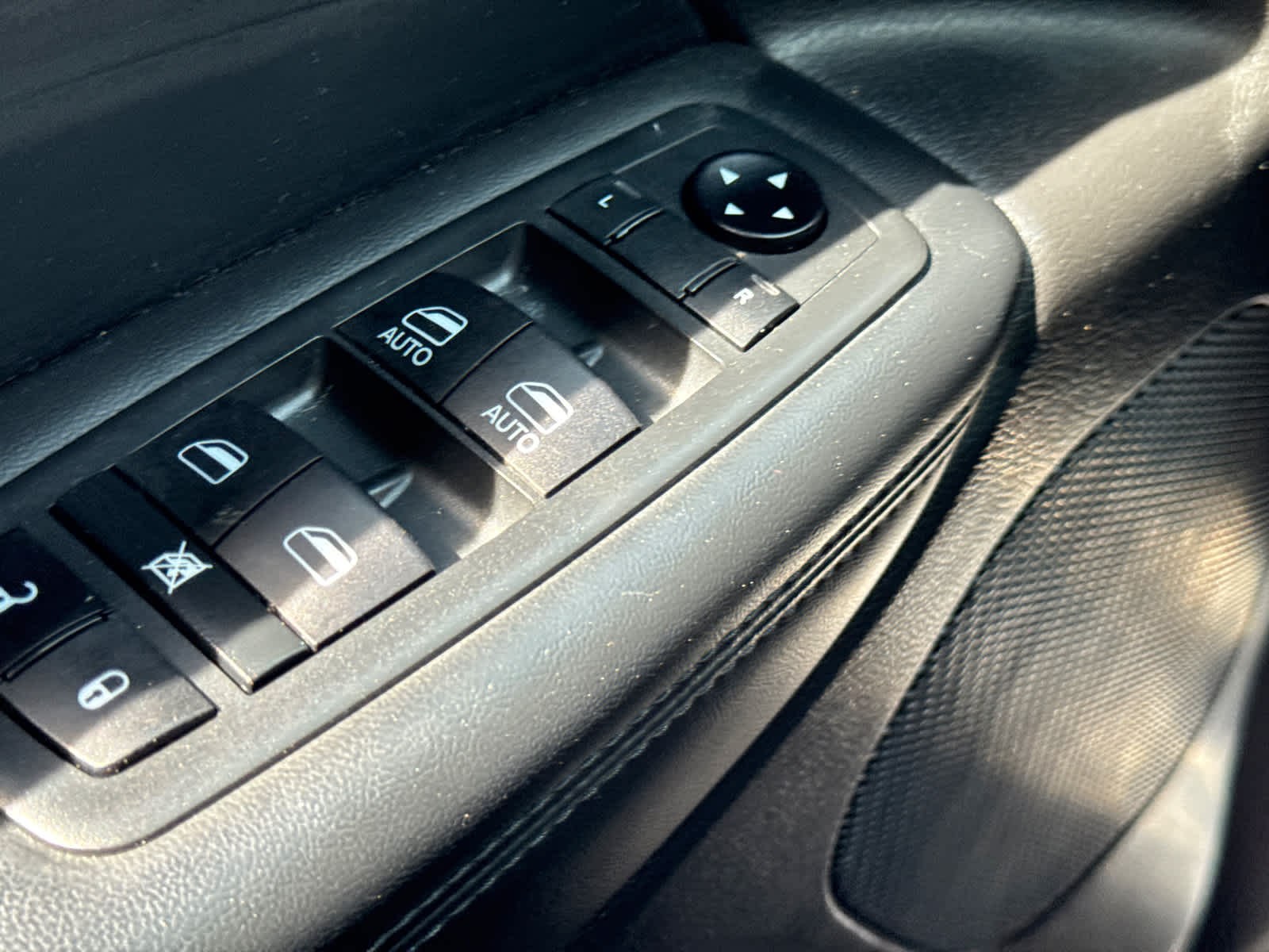 used 2021 Jeep Grand Cherokee car, priced at $21,900