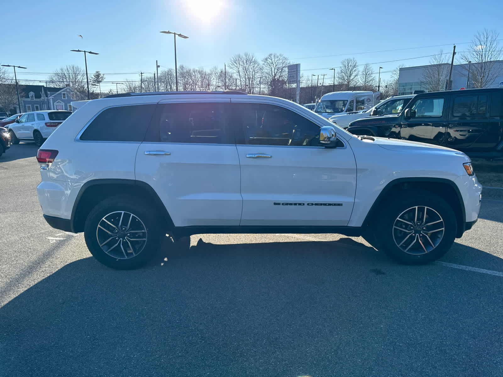 used 2022 Jeep Grand Cherokee WK car, priced at $29,177