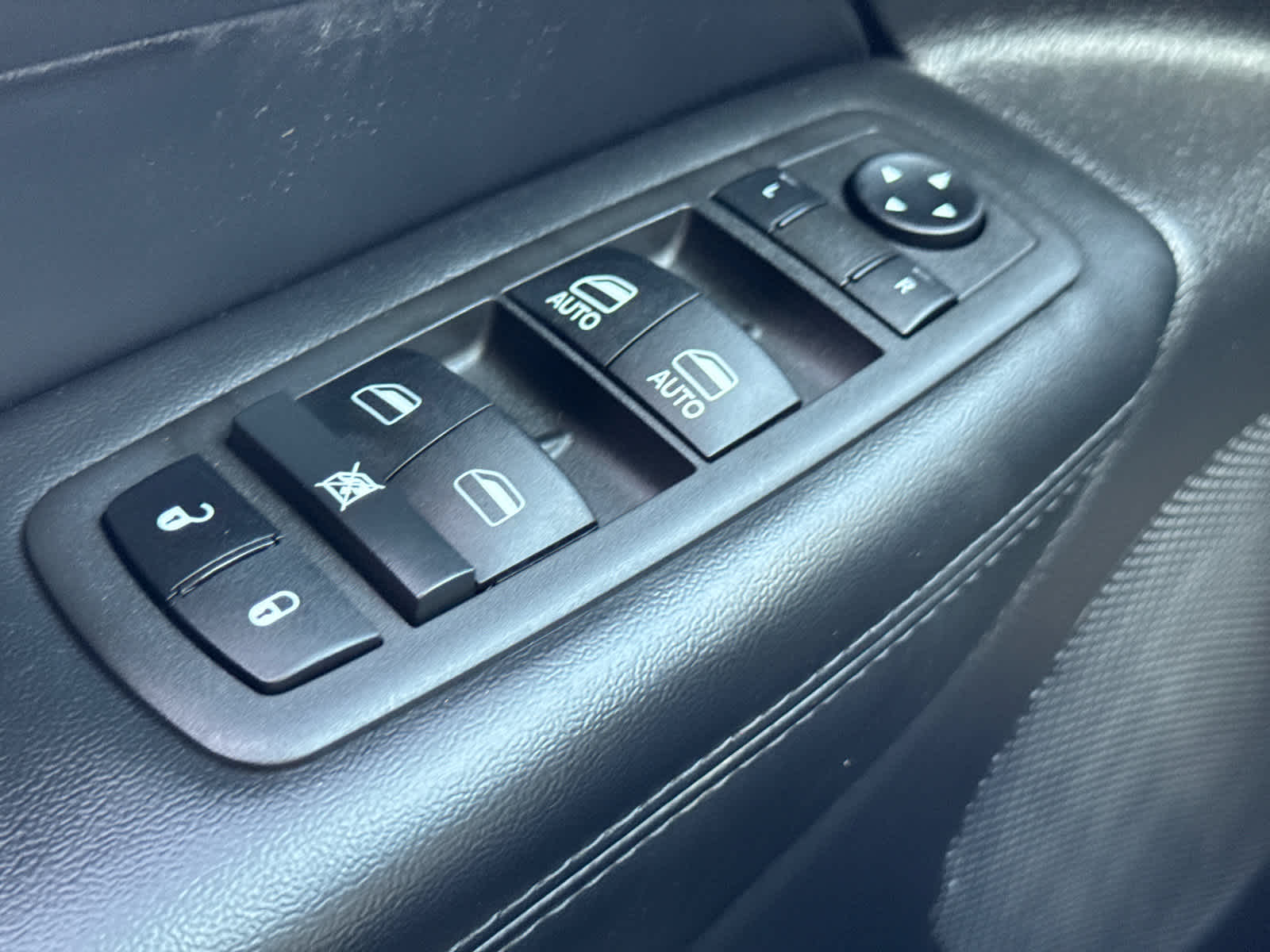 used 2022 Jeep Grand Cherokee WK car, priced at $27,400