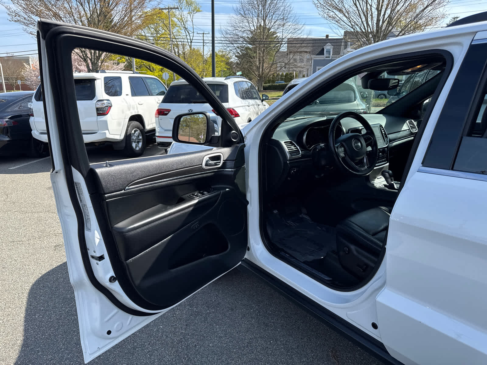 used 2022 Jeep Grand Cherokee WK car, priced at $27,400