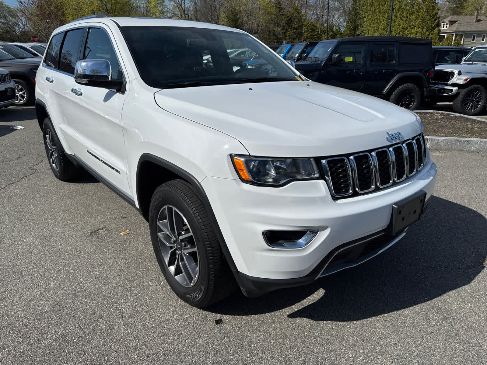 used 2022 Jeep Grand Cherokee WK car, priced at $27,400