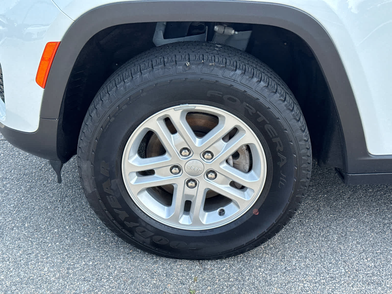 used 2022 Jeep Grand Cherokee car, priced at $31,505