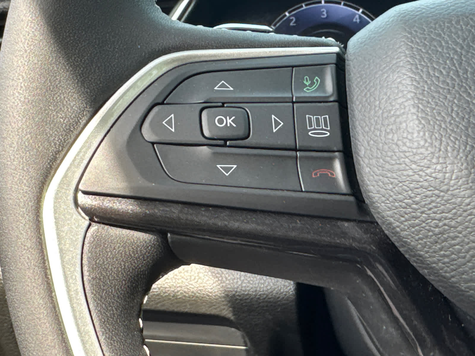 used 2022 Jeep Grand Cherokee car, priced at $31,505