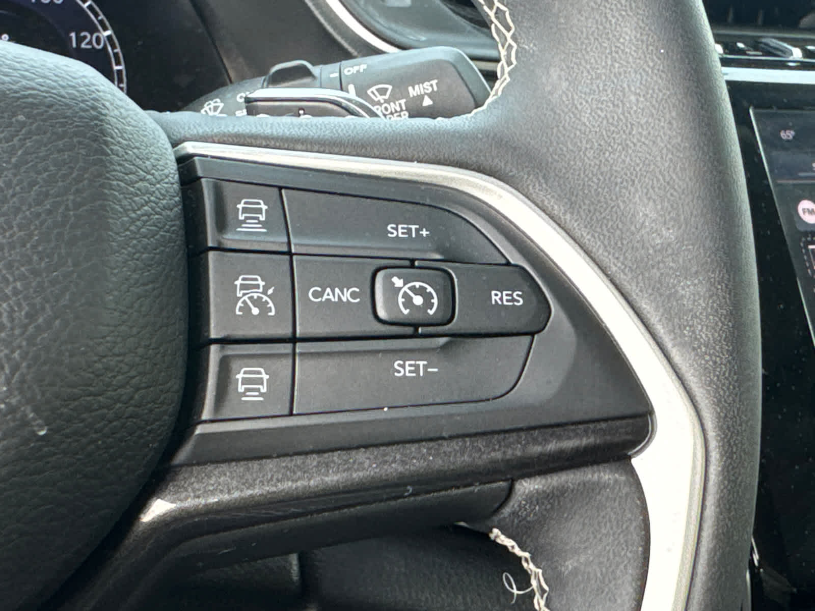 used 2022 Jeep Grand Cherokee car, priced at $31,505
