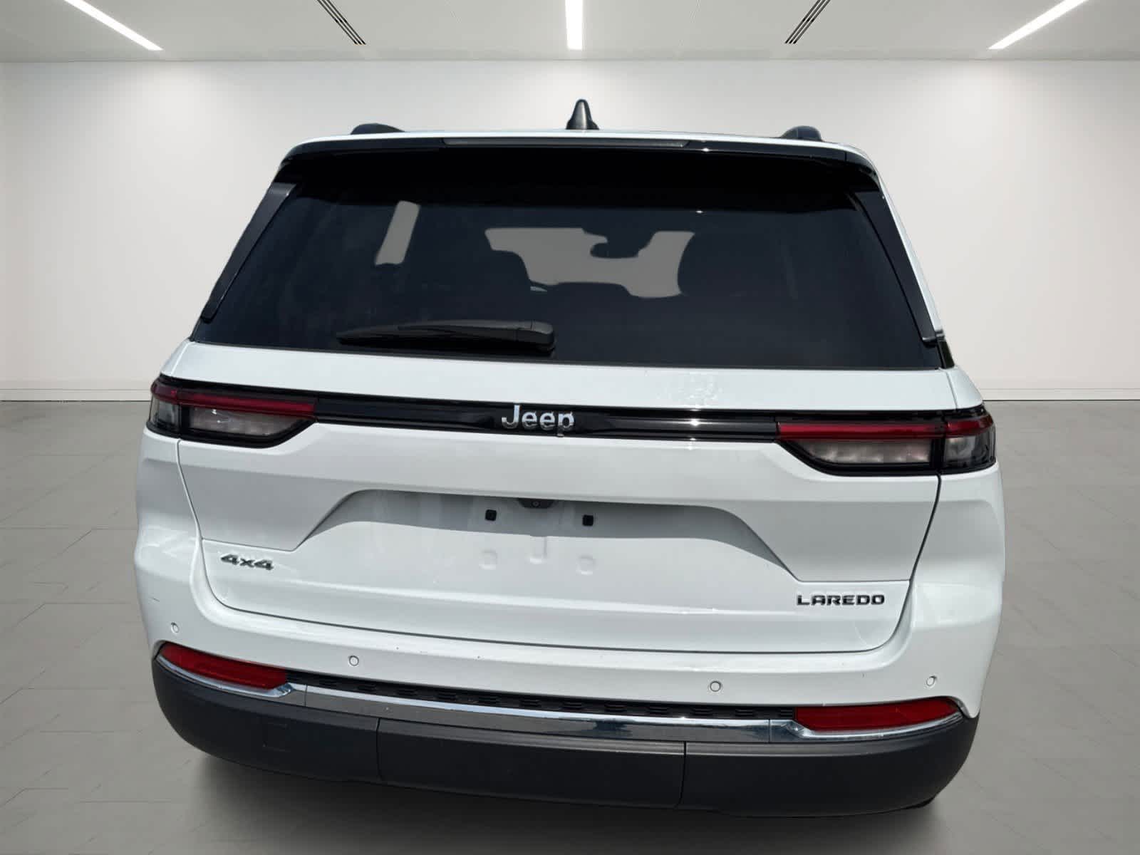 used 2022 Jeep Grand Cherokee car, priced at $31,505