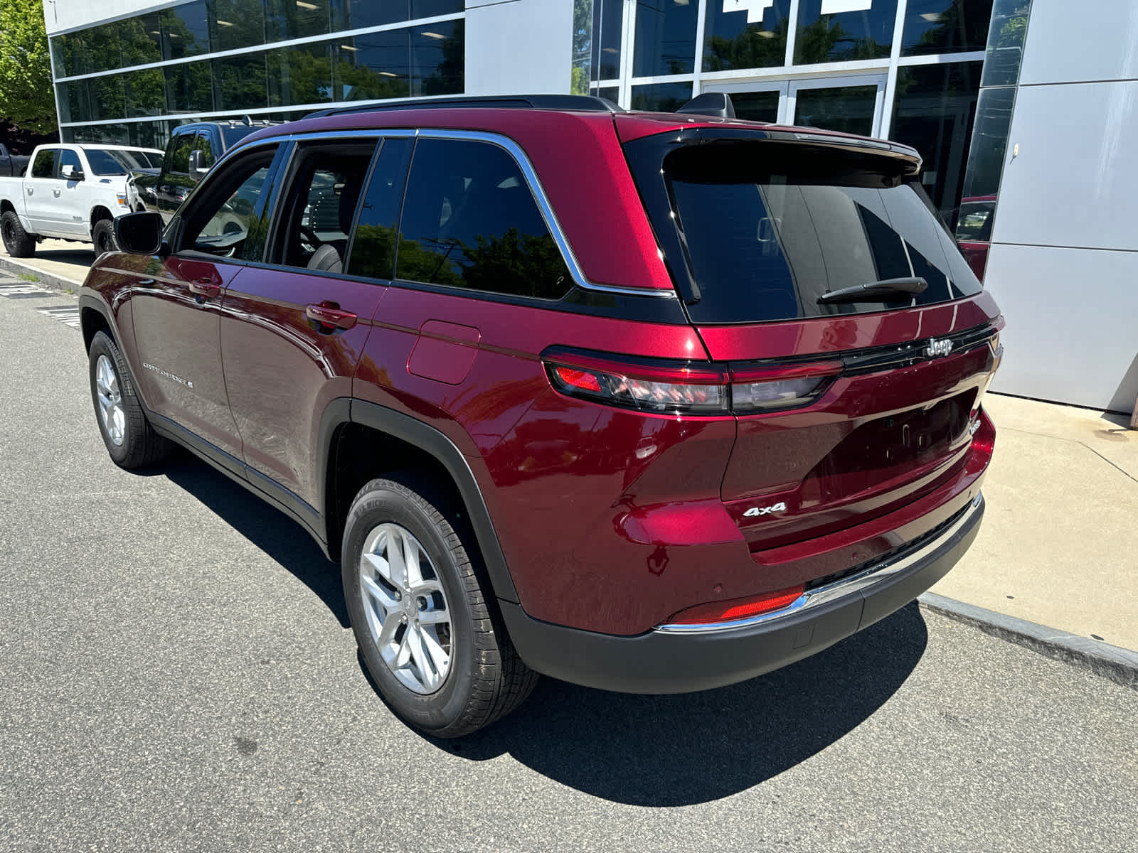 new 2024 Jeep Grand Cherokee car, priced at $36,119