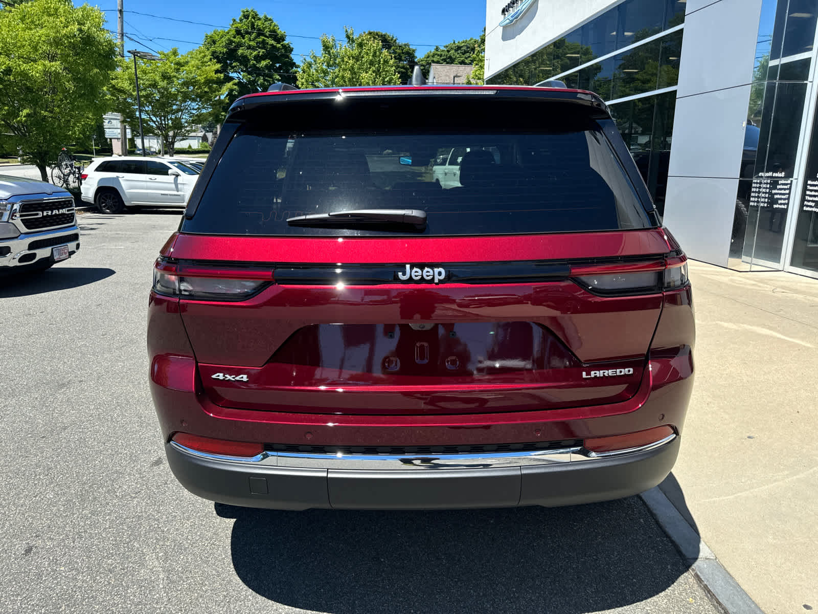 new 2024 Jeep Grand Cherokee car, priced at $36,119