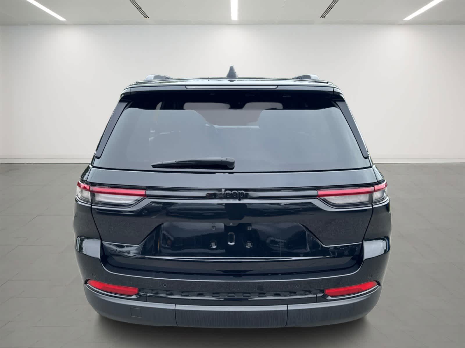 used 2023 Jeep Grand Cherokee car, priced at $36,100