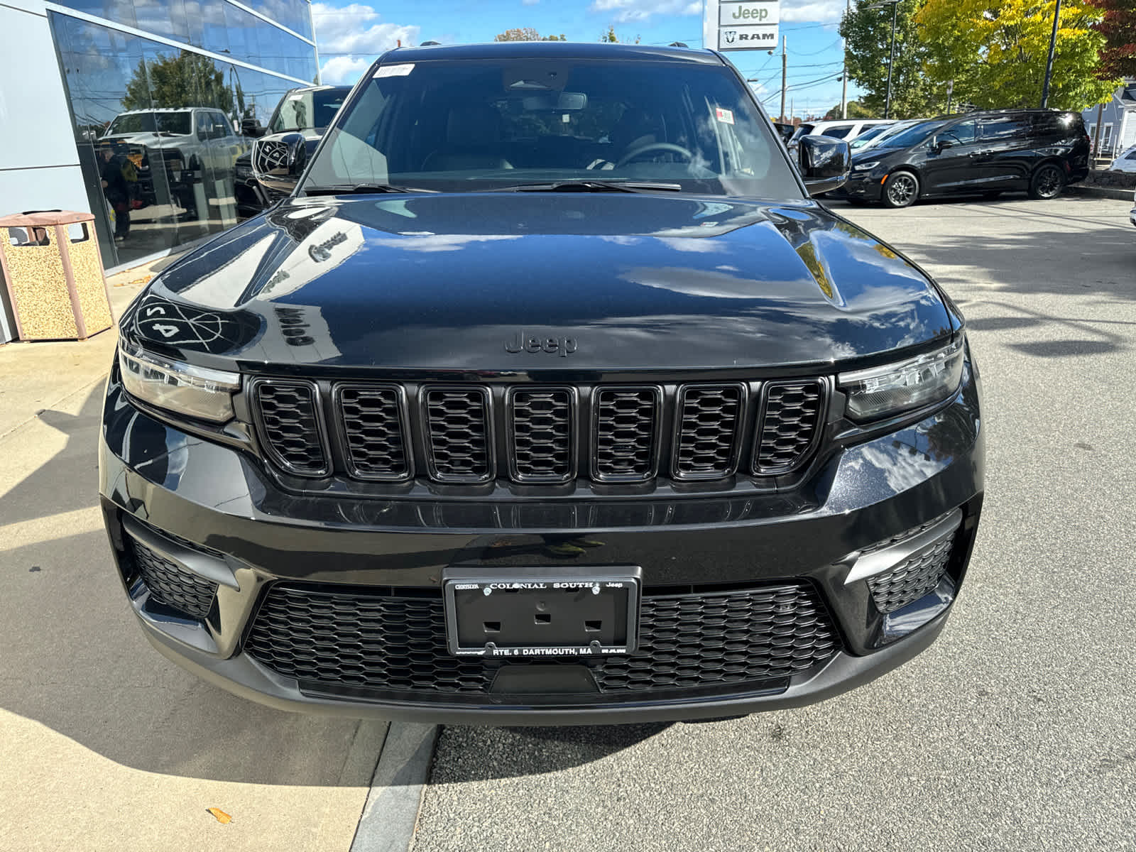 new 2024 Jeep Grand Cherokee car, priced at $39,557