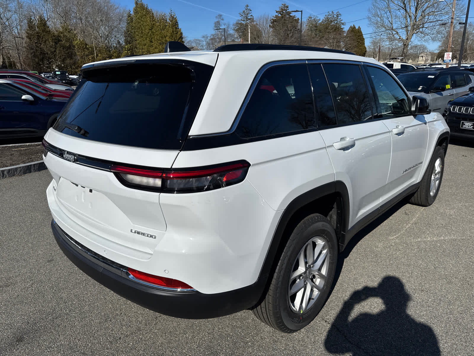 new 2025 Jeep Grand Cherokee car, priced at $38,775