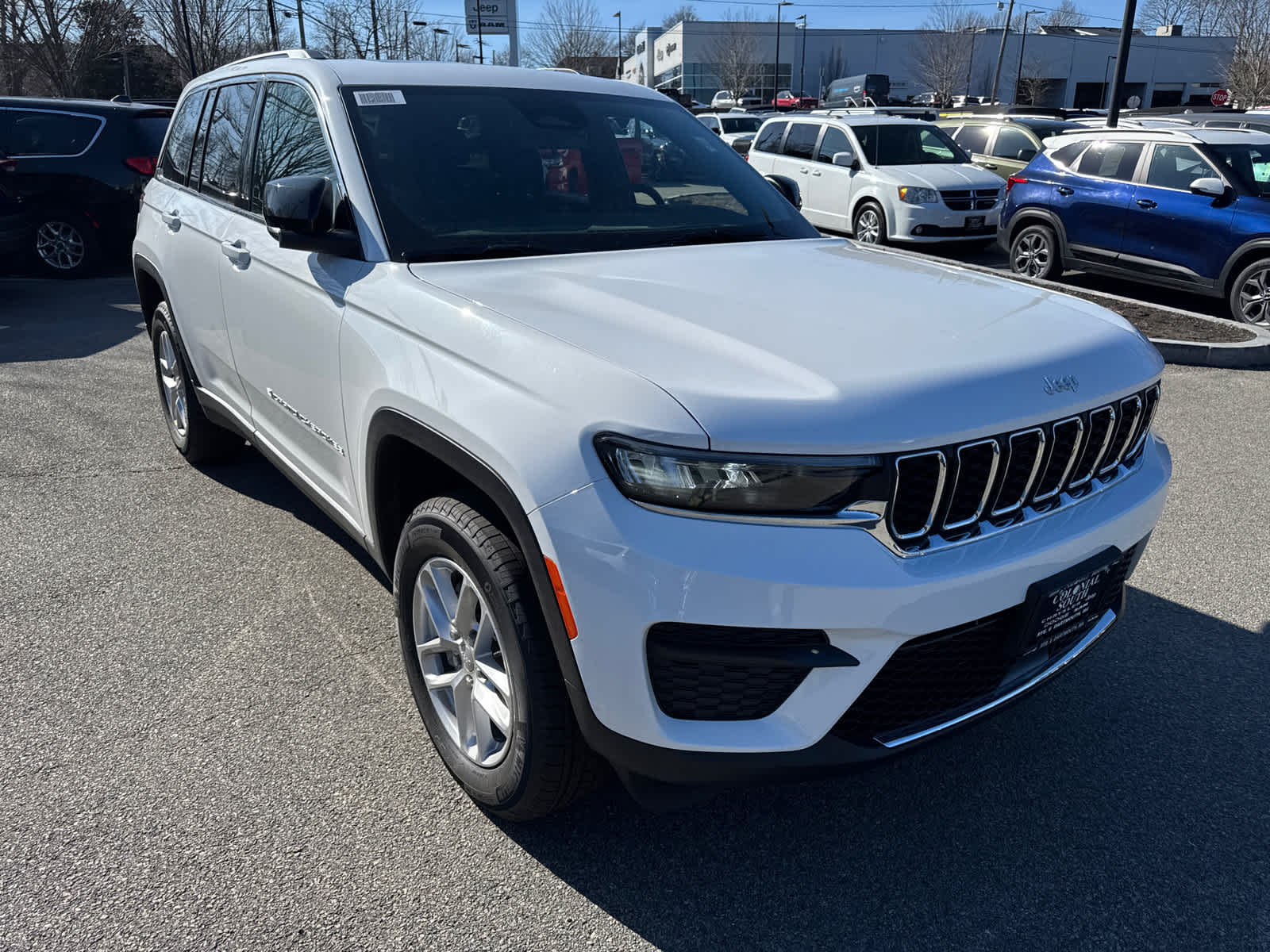 new 2025 Jeep Grand Cherokee car, priced at $38,775