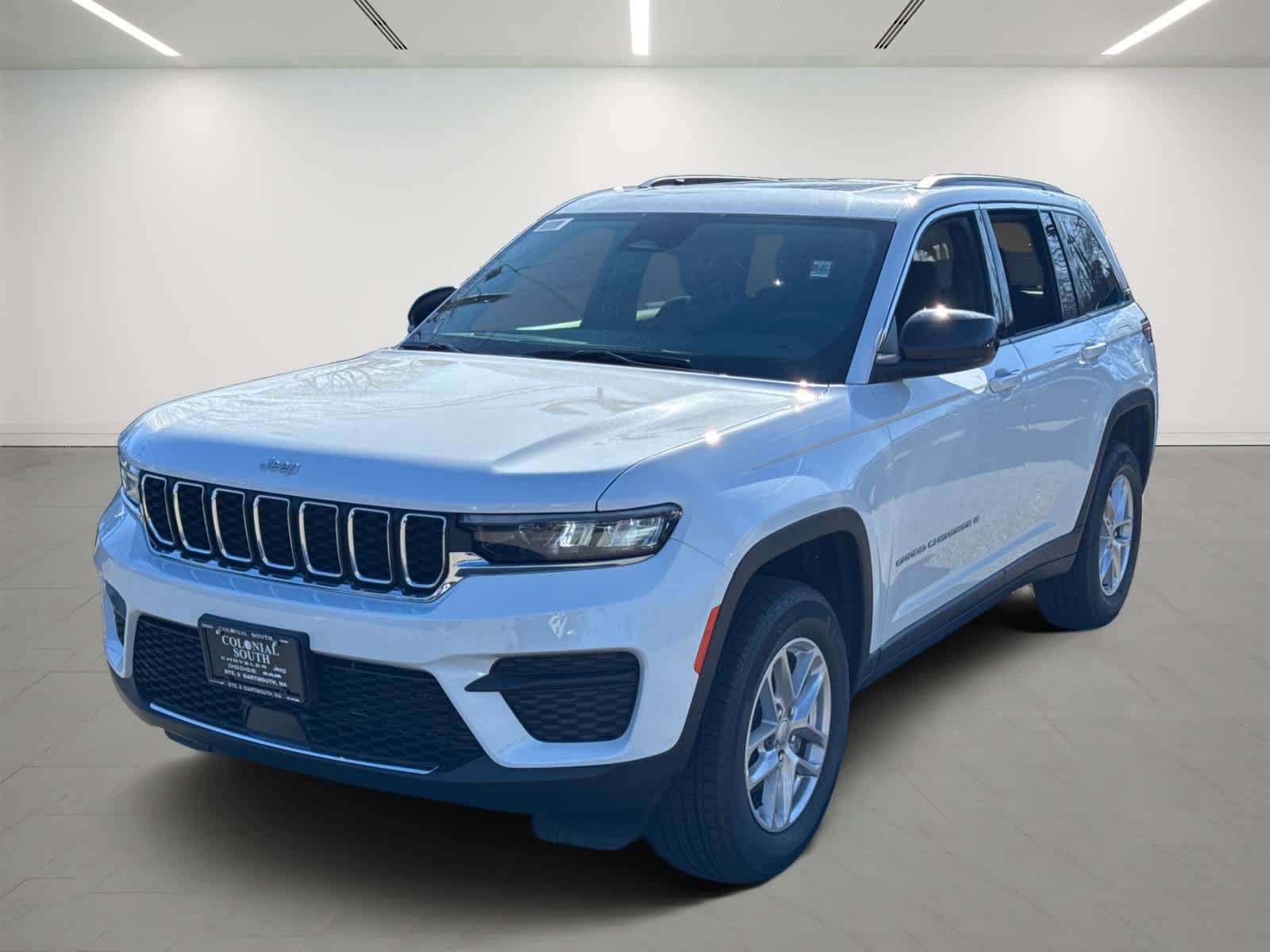 new 2025 Jeep Grand Cherokee car, priced at $38,775