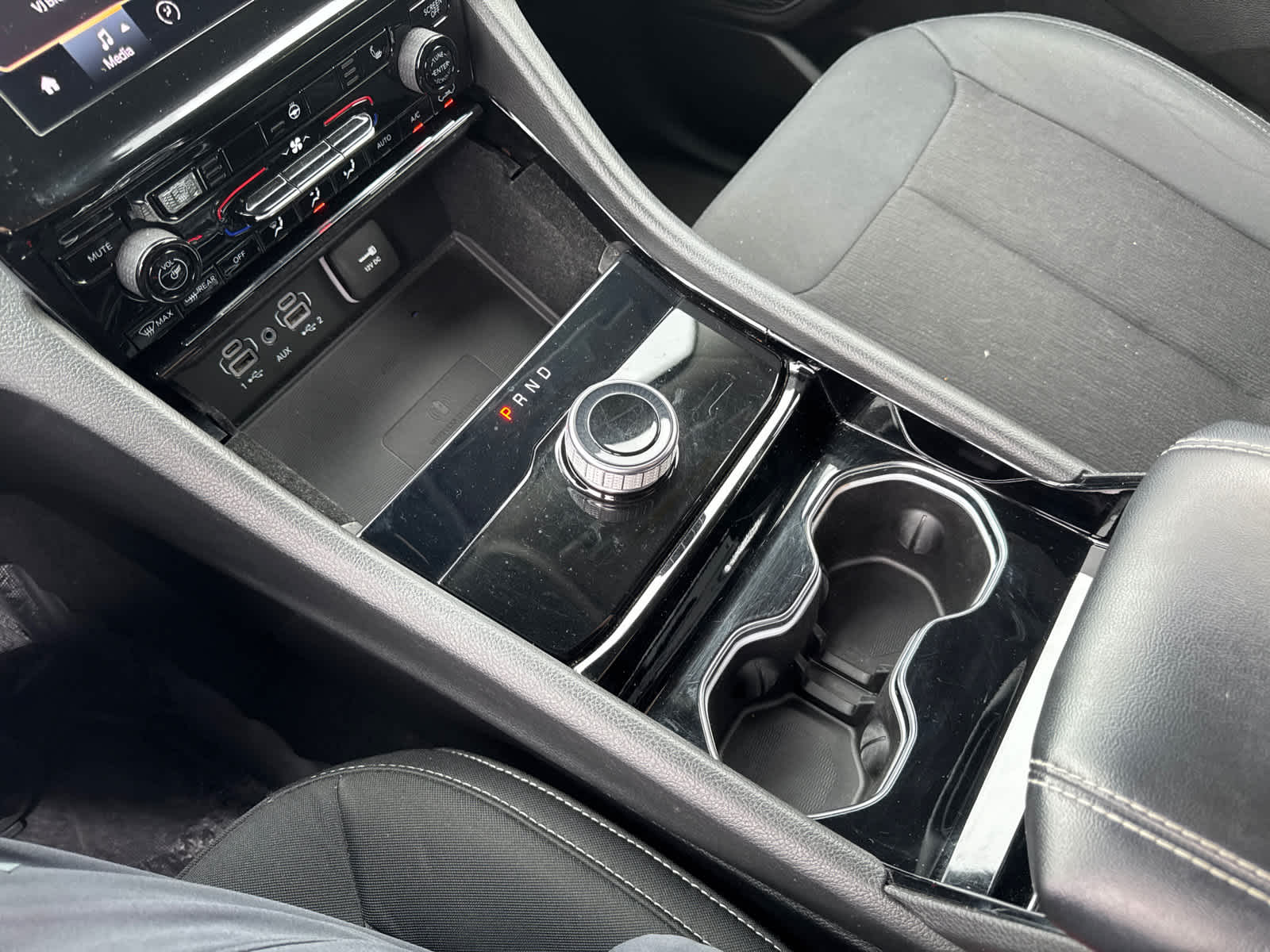used 2022 Jeep Grand Cherokee car, priced at $28,667