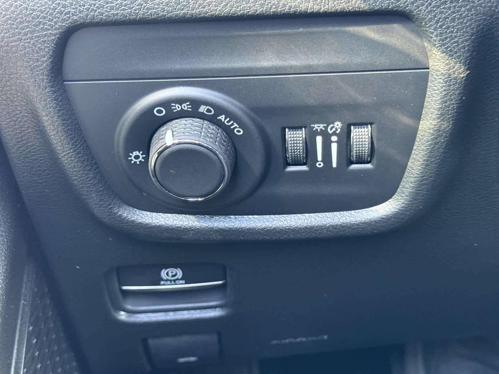 new 2025 Jeep Grand Cherokee car, priced at $36,404