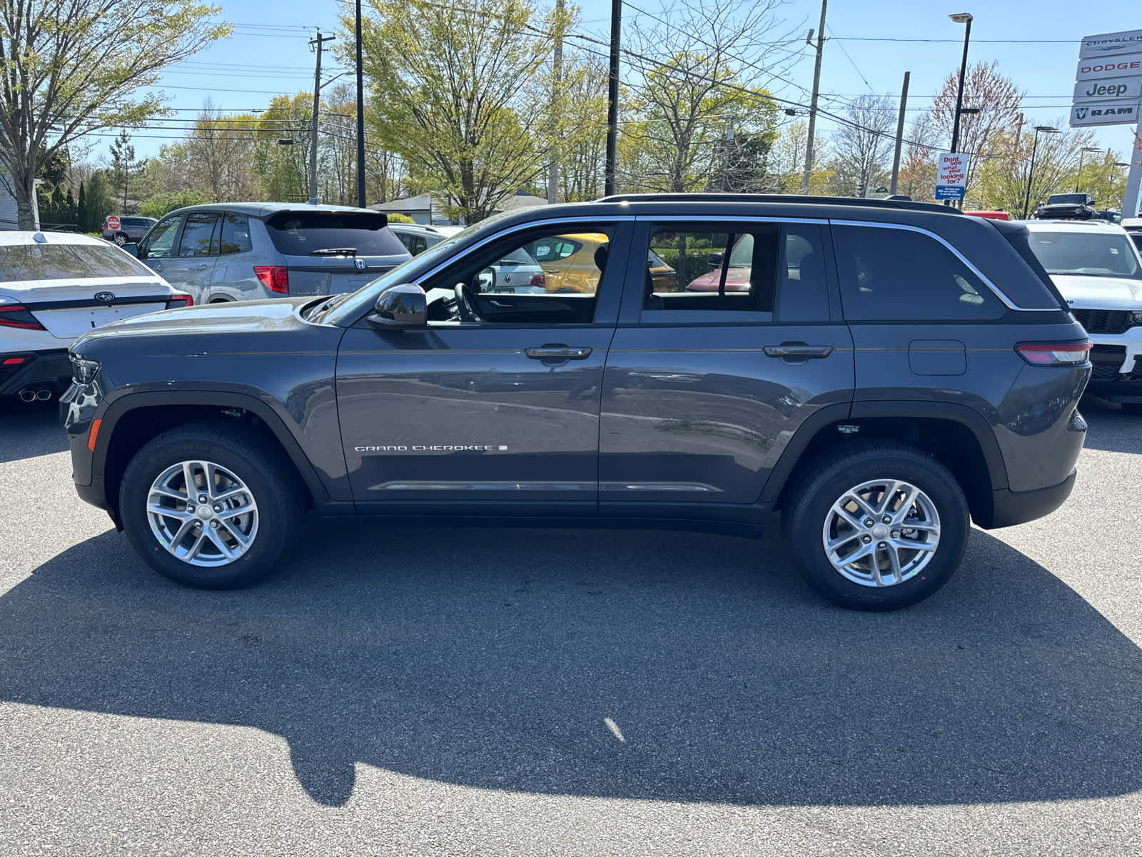 new 2025 Jeep Grand Cherokee car, priced at $36,404