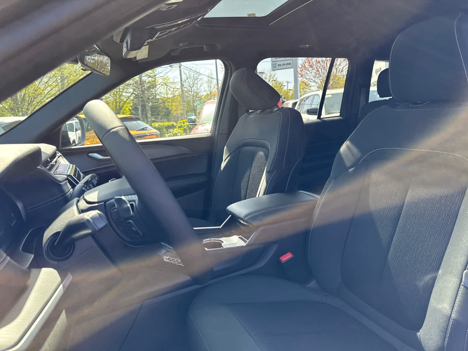 new 2025 Jeep Grand Cherokee car, priced at $36,404