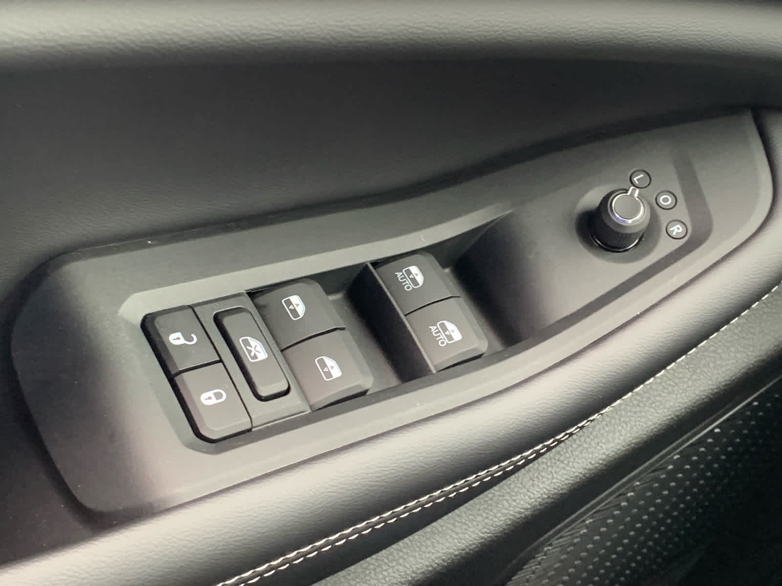 new 2025 Jeep Grand Cherokee car, priced at $35,751