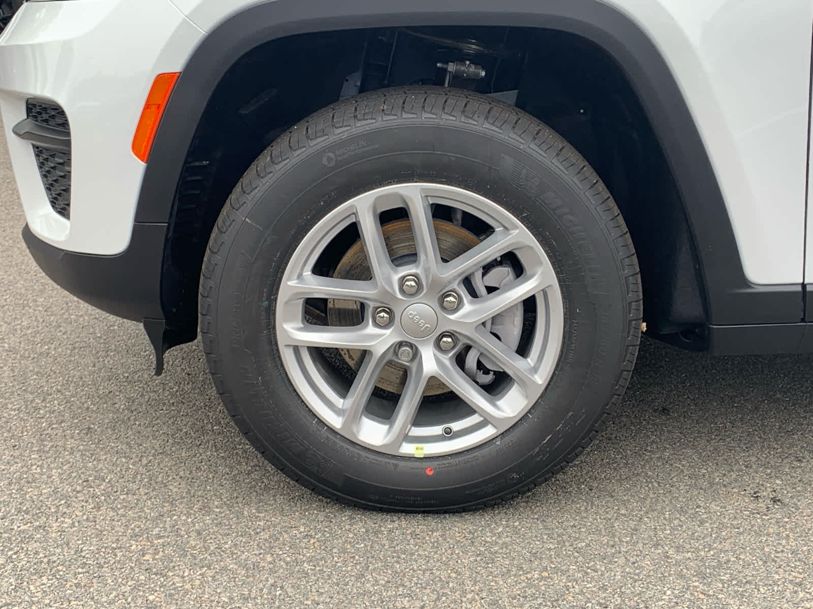 new 2025 Jeep Grand Cherokee car, priced at $35,751