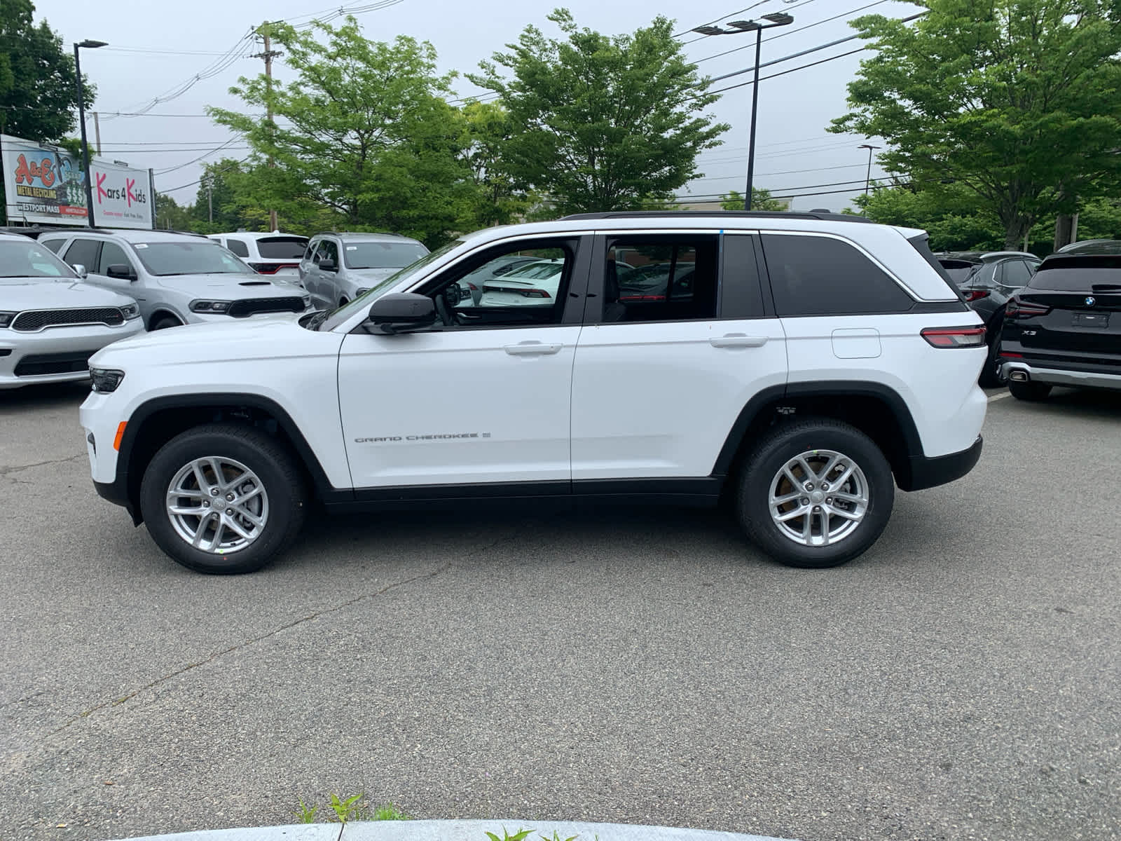 new 2025 Jeep Grand Cherokee car, priced at $35,751