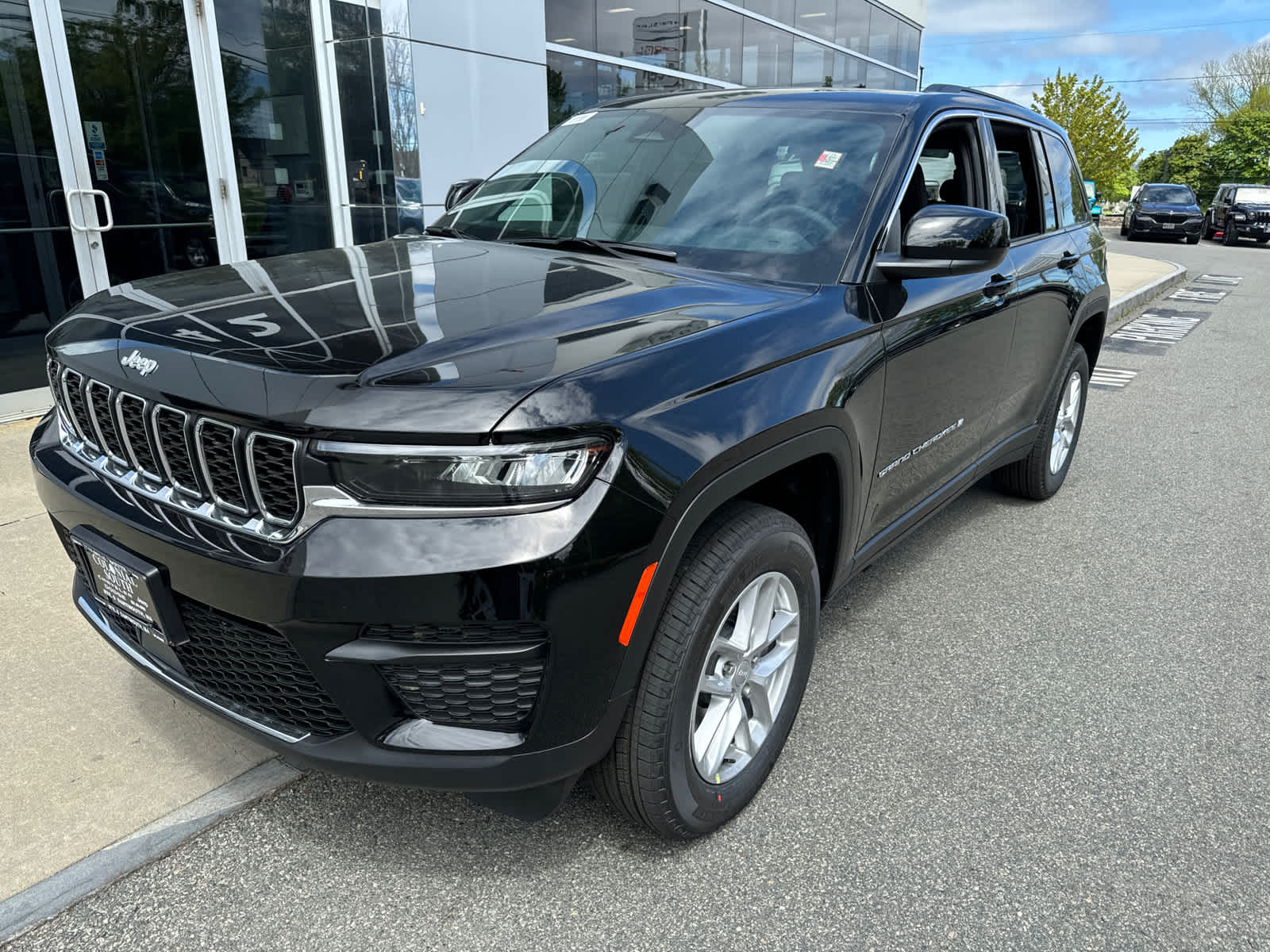 new 2024 Jeep Grand Cherokee car, priced at $36,087