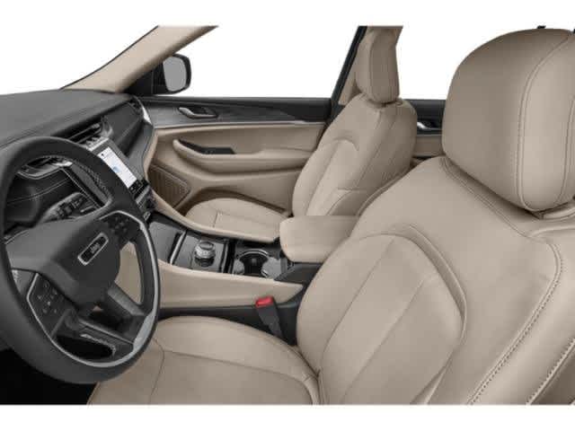 new 2025 Jeep Grand Cherokee car, priced at $36,440