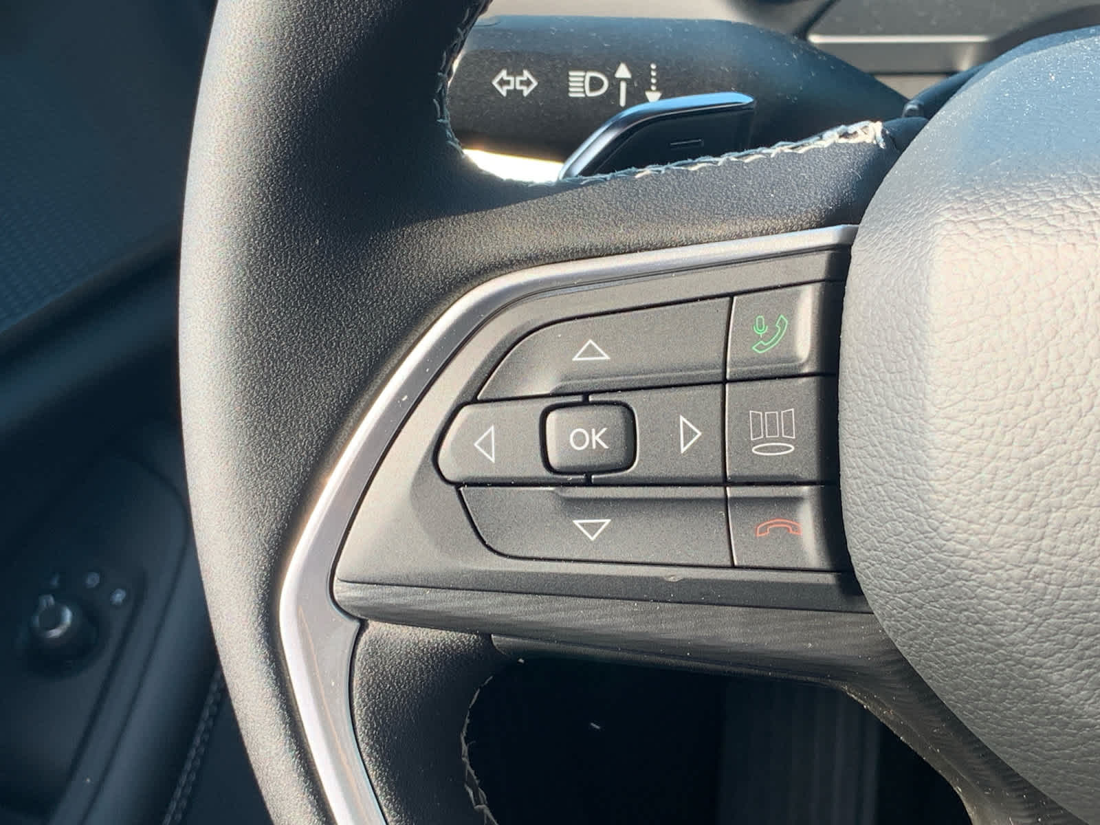new 2025 Jeep Grand Cherokee car, priced at $36,440