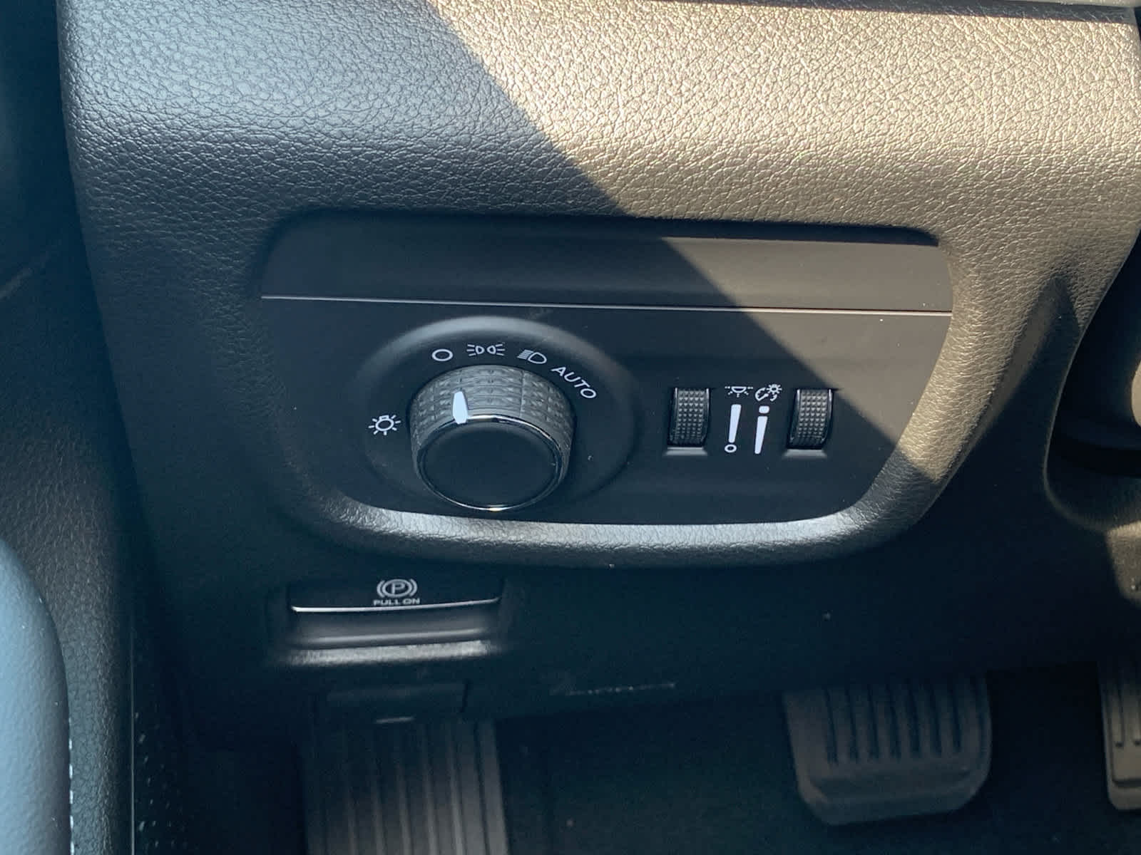 new 2025 Jeep Grand Cherokee car, priced at $36,440