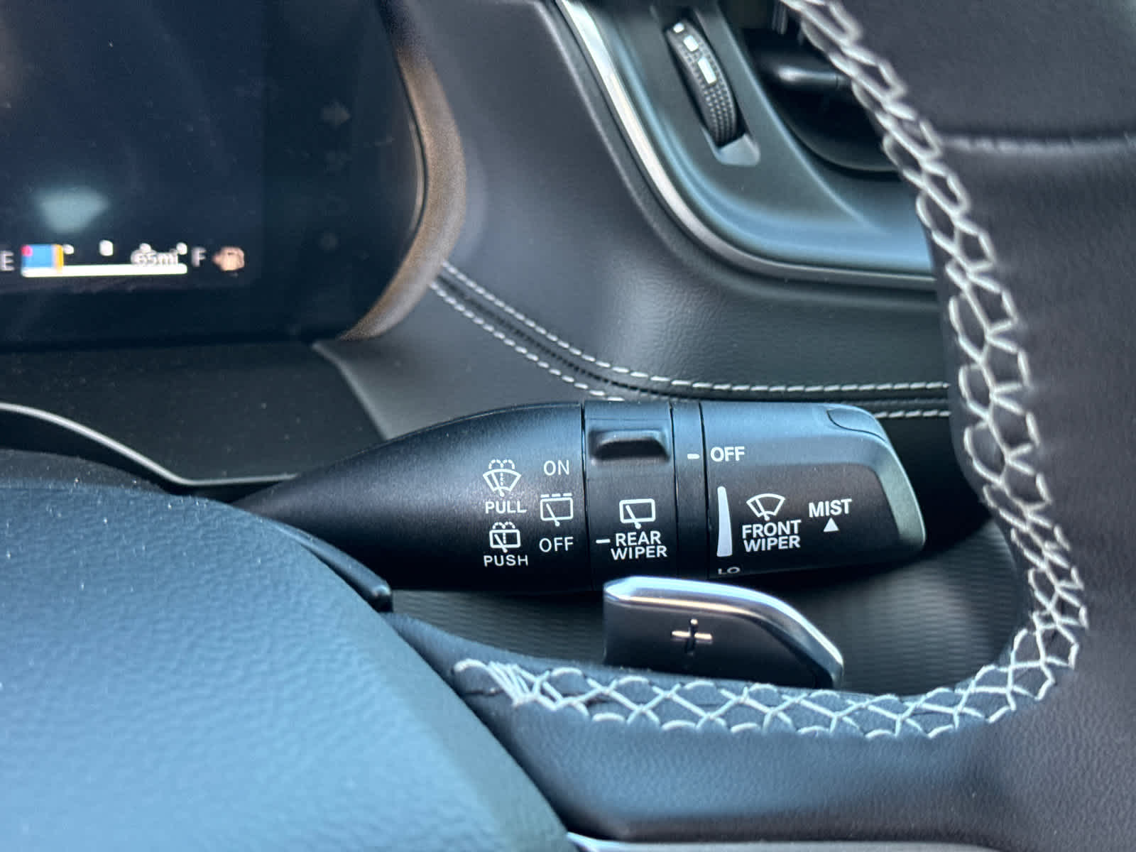 new 2025 Jeep Grand Cherokee car, priced at $40,063